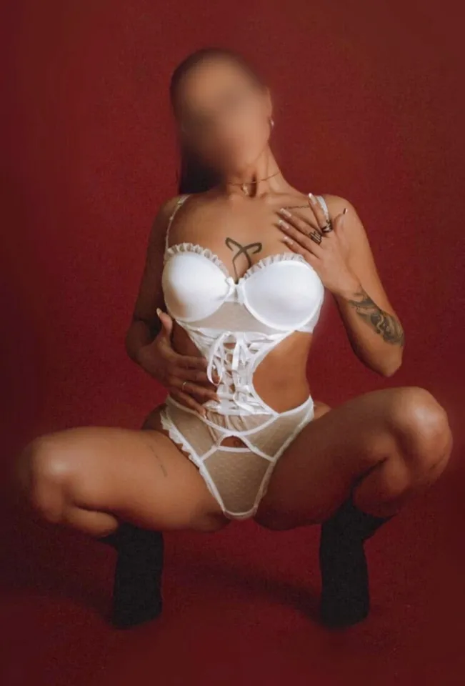 Liebt es Deine Hure zu sein! Die perfekte versaute Gespielen mit top Service! — Foto 1