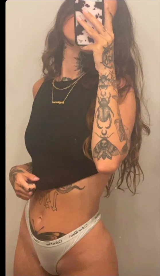 Schwizerin 19 Tattogirl bsüechbar 30 min 150 — Foto 1