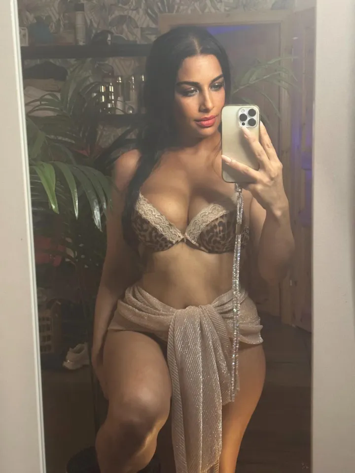 Neu Sharayma — Foto 1