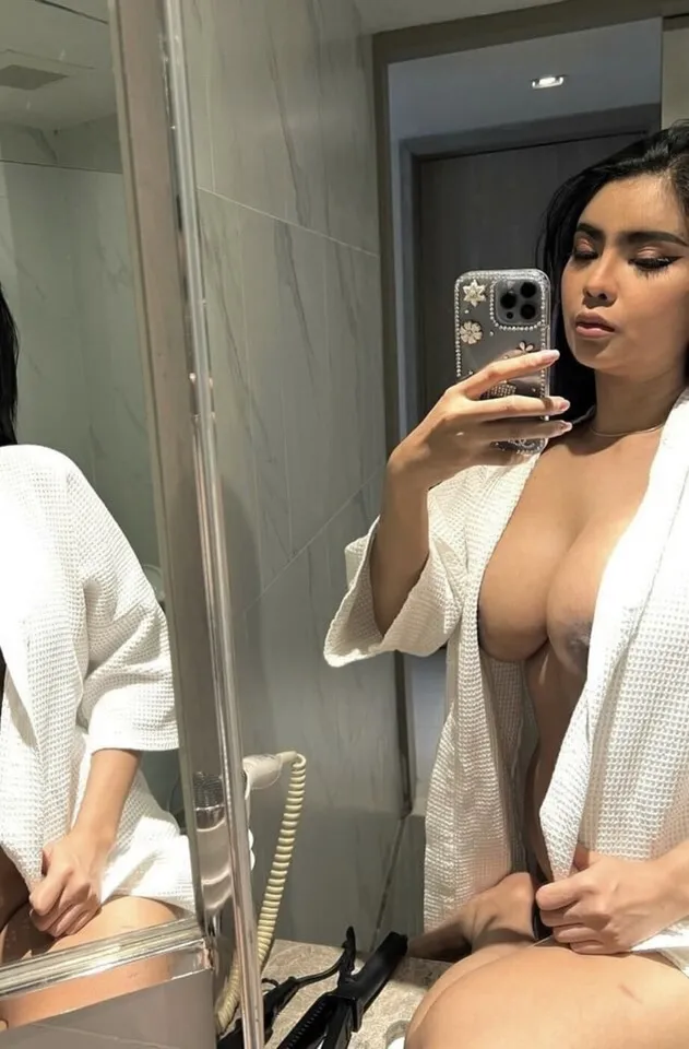 Nymphomanin Deep Throat Zungenküsse Prostatamassage Ich habe Spielzeug für — Foto 1